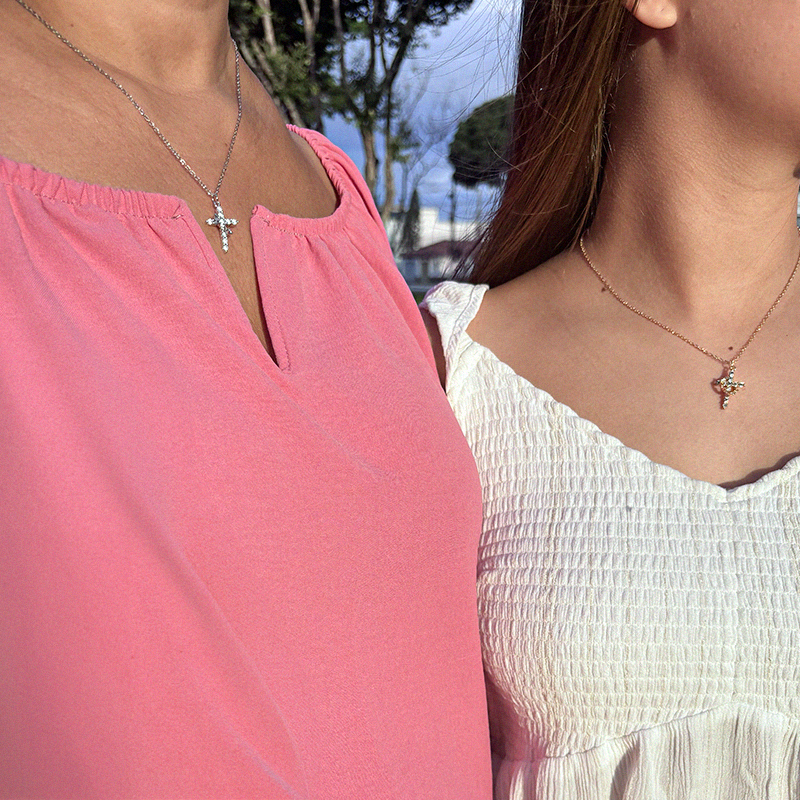 [COMPRE 1 LEVE 2] Colar Cruz e Coroa com Zircônia Premium